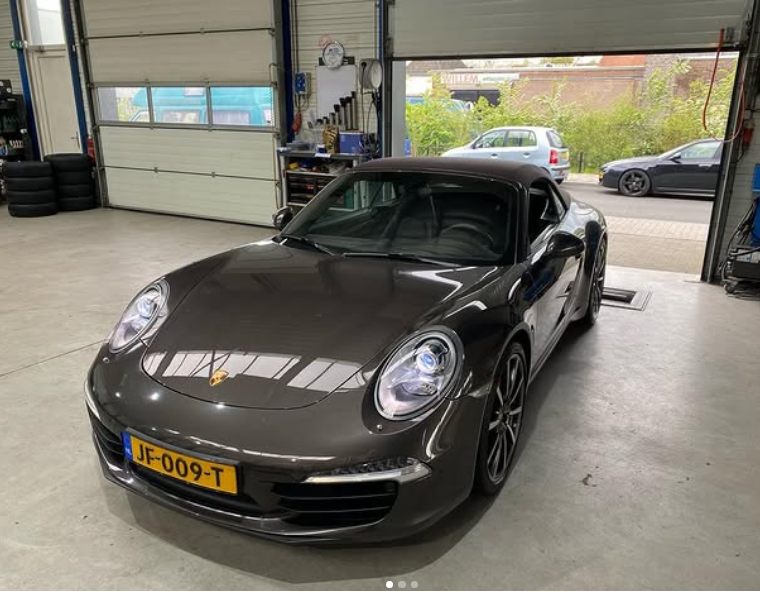 Porsche sportauto profiel